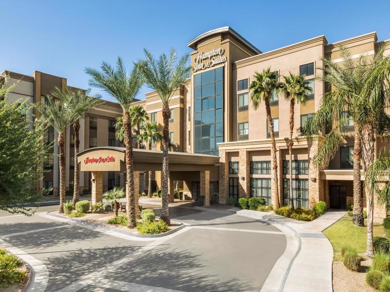 Hampton Inn & Suites Phoenix Glendale-Westgate Exterior photo